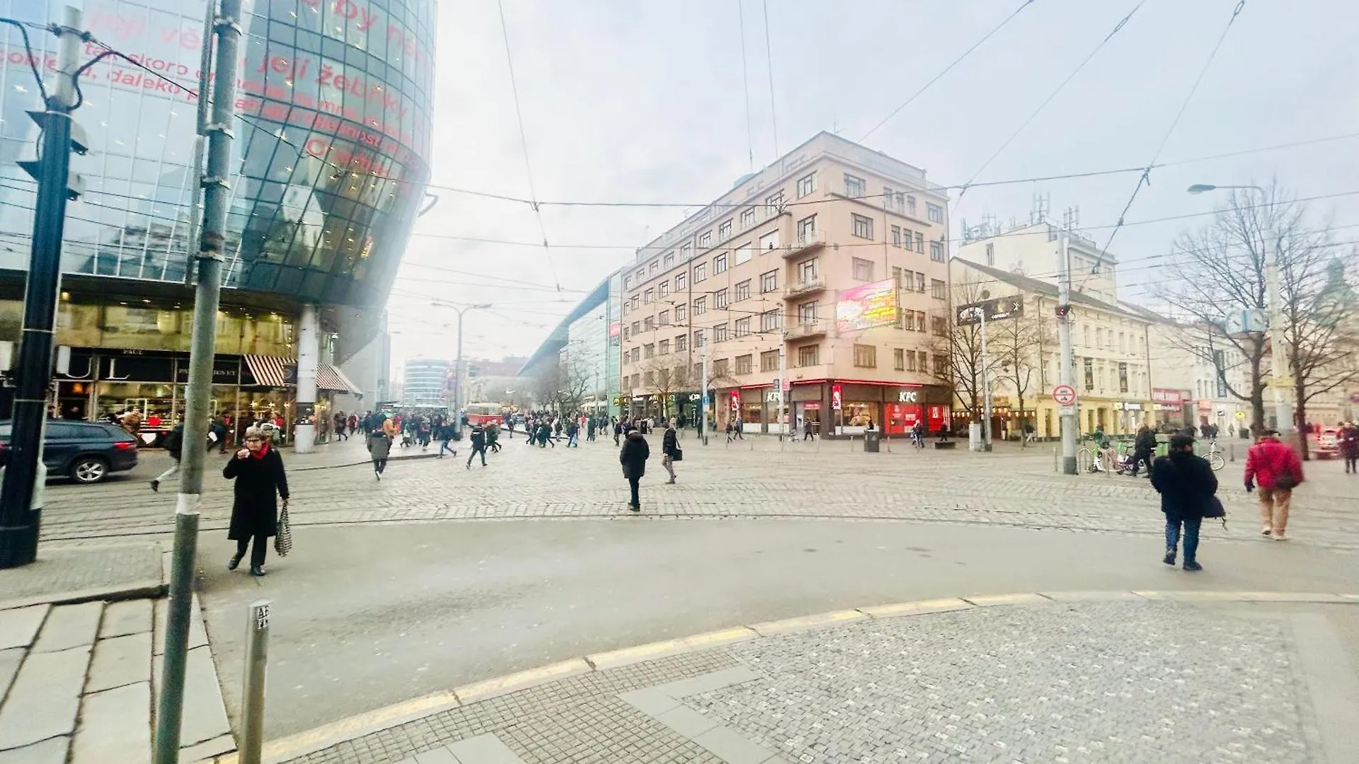 Retro Style In Centrum Prague Andel