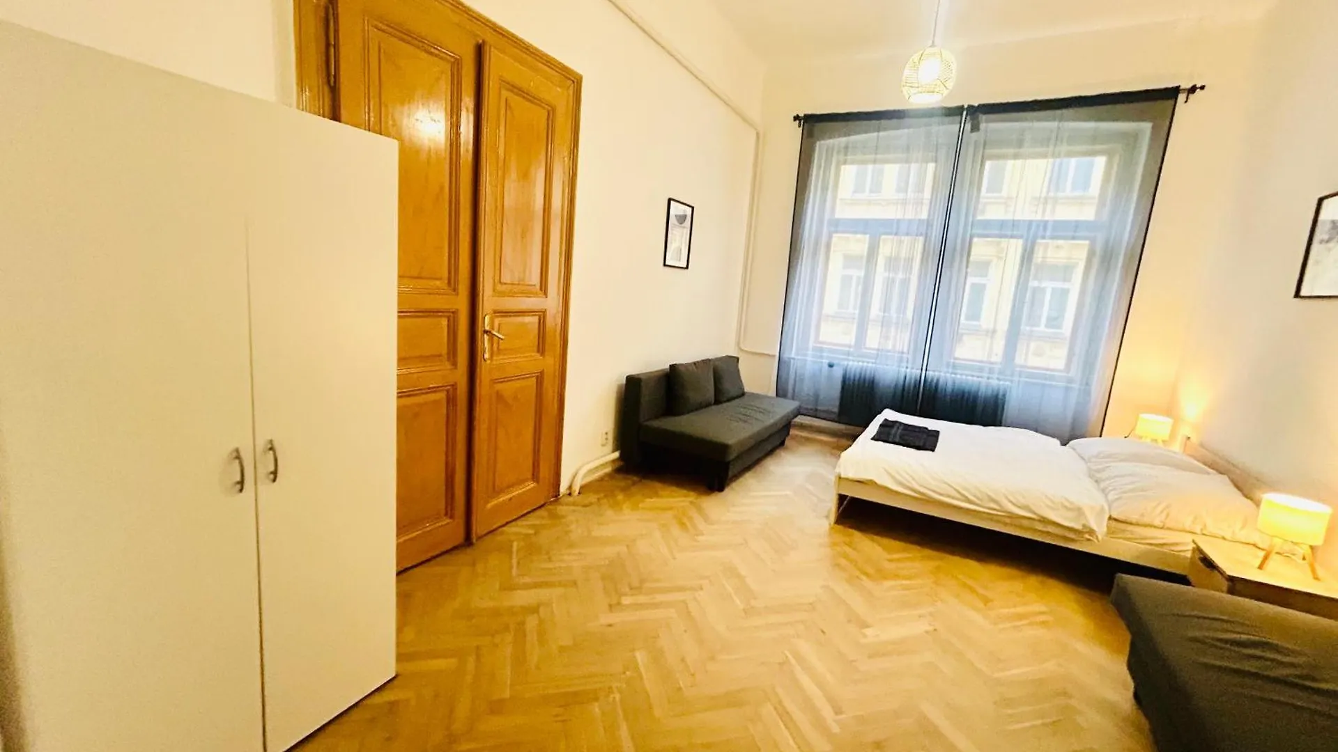 Retro Style In Centrum Prague Andel Appartamento